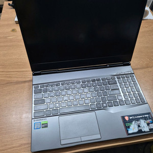 게이밍 노트북 이미지