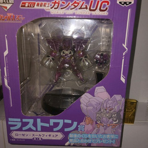 제일복권 건담 UC 라스트원상 로젠 피규어