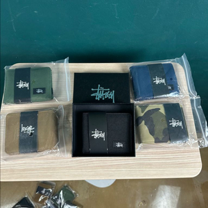 스투시 반지갑