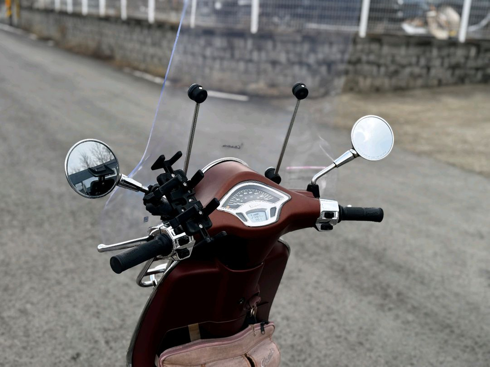 베스파프리마베라125 / 19년식 / 2만키로 / 185만원 / 튜닝완료 이미지