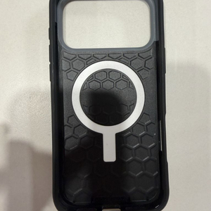 UAG 아이폰17프로맥스 케이스