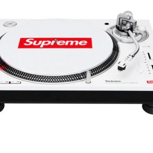 슈프림 턴테이블
