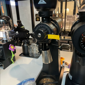 ek43 말코닉 그라인더 25년5월 날교체 호퍼 포함