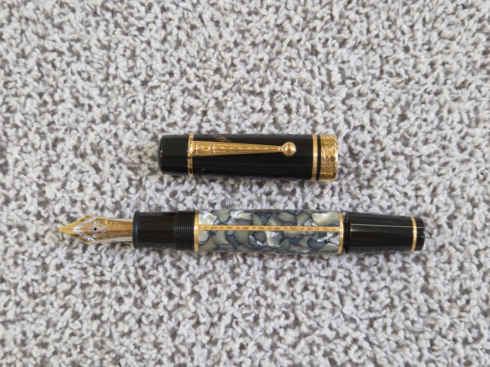 몽블랑 작가시리즈 알렉산더 뒤마 M 만년필--8