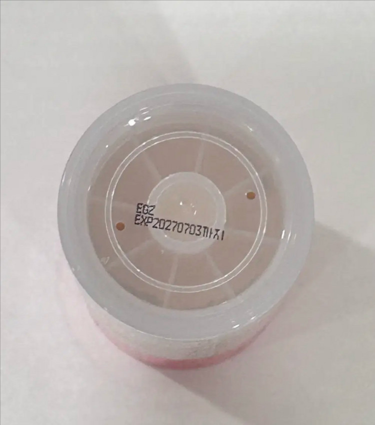 어뮤즈 세라믹 스킨 퍼펙터 파데 파운데이션 1.5내추럴 헬로키티 에디션--2