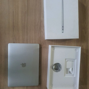 노트북 M1칩 8GB/256GB 이미지