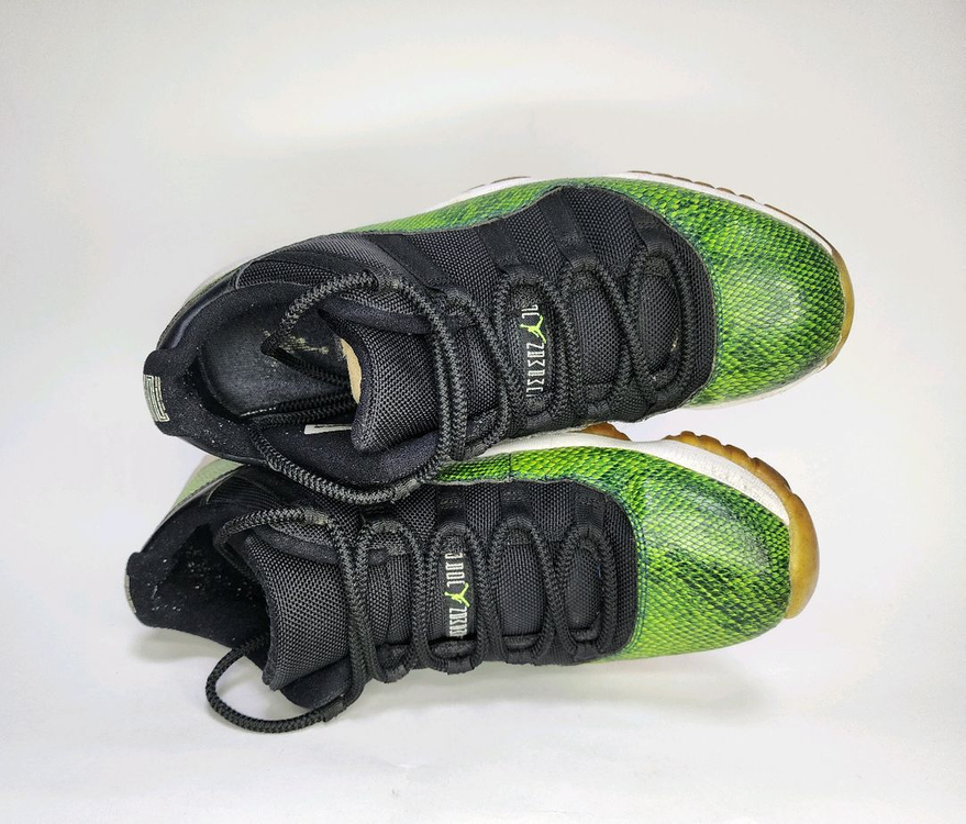 나이키 조던11 레트로 로우 그린(녹뱀) 스네이크스킨 운동화입니다 275mm--5