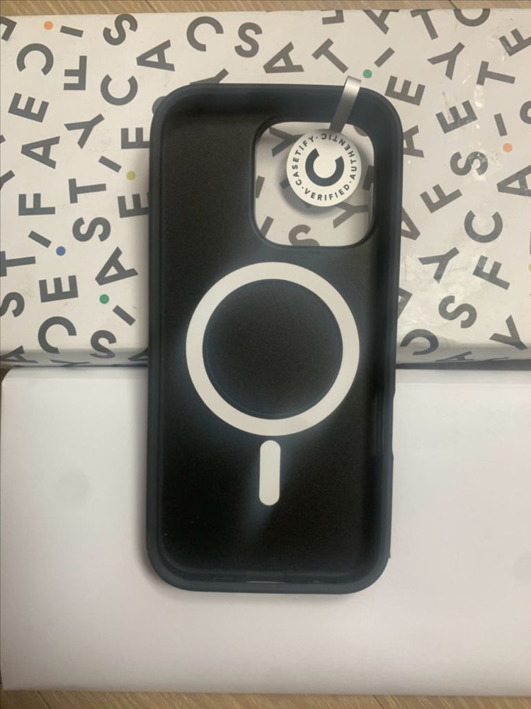 새제품 케이스티파이 멜팅체리 글레이즈 아이폰16프로 케이스--2