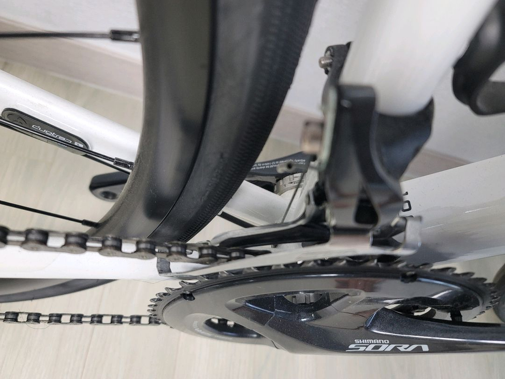 트렉 도마니 AL3 디스크 로드 자전거 이미지