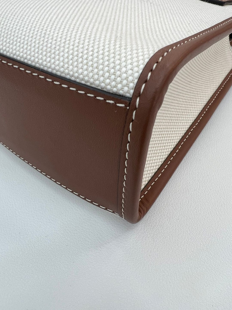 [중고명품 럭스올 울산점] 버버리 프란시스 마이크로 캔버스 레더 숄더백--8