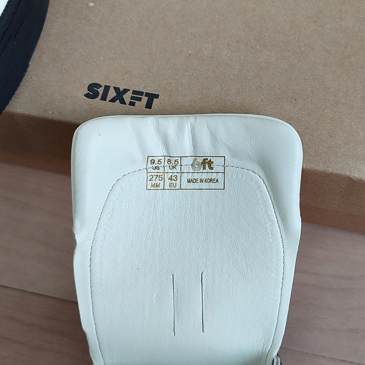 식스핏 가죽스니커즈275 남성 운동화 키높이 새상품 이미지