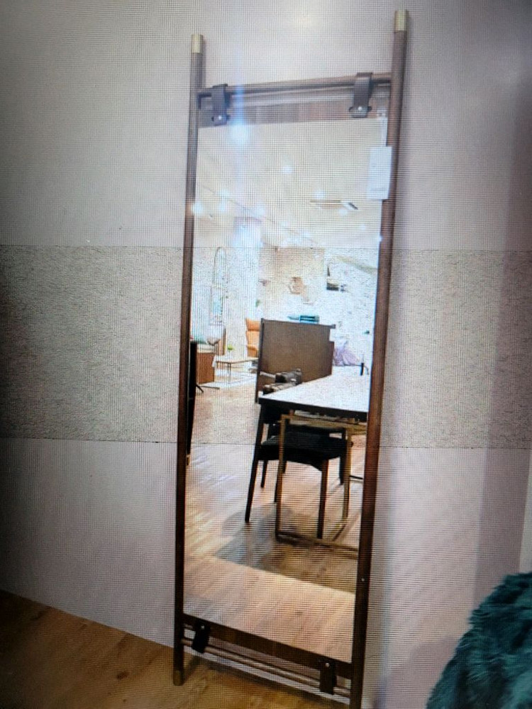 까사미아 헤링본 시리즈, 침대(영국제 매트리스 포함), 협탁, 옷수납장, 6인용 식탁 및 의자 세트 판매 이미지