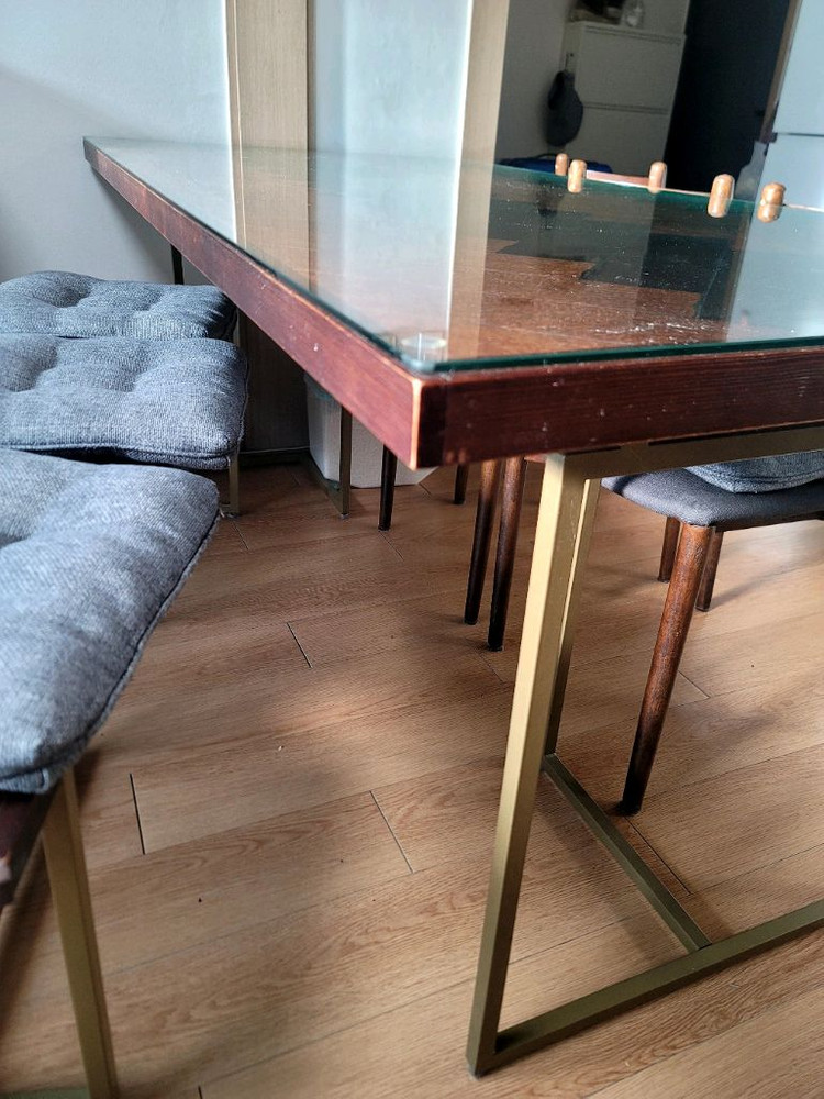 까사미아 헤링본 시리즈, 침대(영국제 매트리스 포함), 협탁, 옷수납장, 6인용 식탁 및 의자 세트 판매 이미지