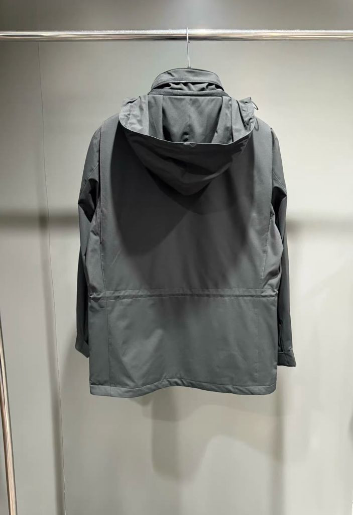 로로피아나 트래블러 윈드메이트 자켓 이미지