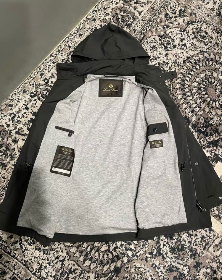 로로피아나 트래블러 윈드메이트 자켓 이미지