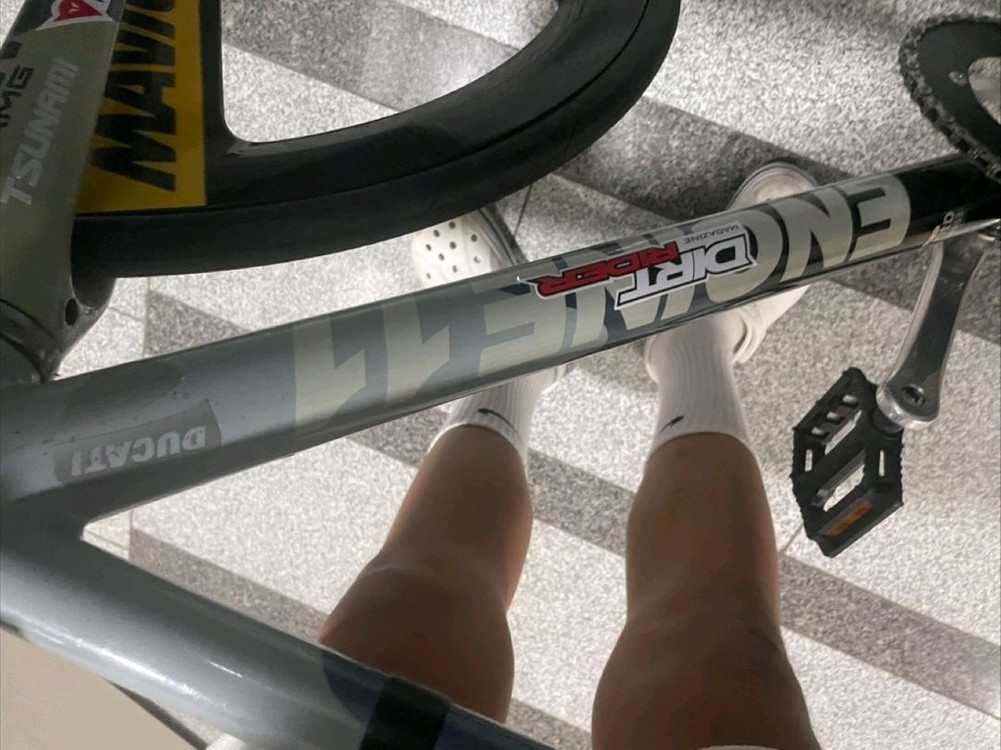 엔진11 메탈 그래이 이미지