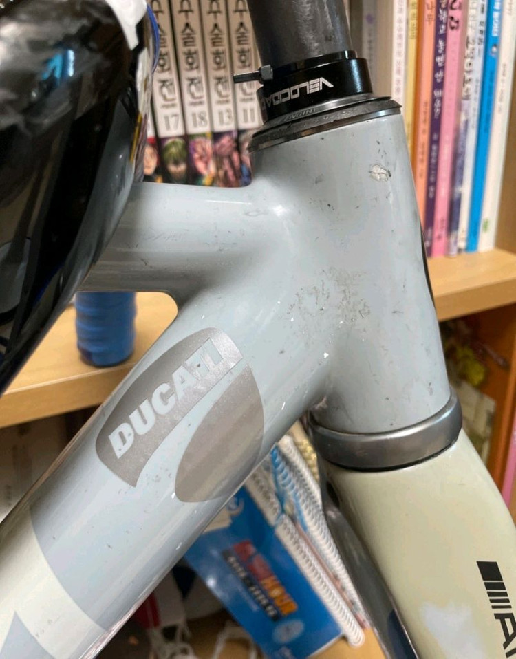 엔진11 메탈 그래이 이미지