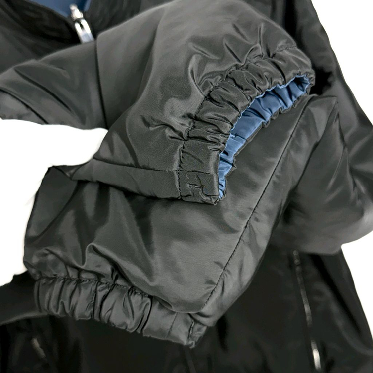 프라다 삼각로고 리버시블 경량패딩 48사이즈--2