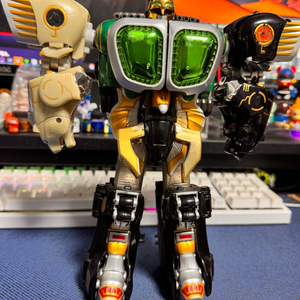 정글포스 정글타이탄