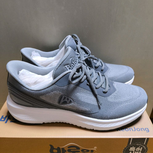 (새상품)270 런닝화 신고 벗기 편한 특허 운동화