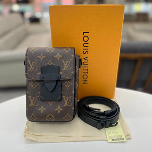 [중고명품 럭스올 울산점]루이비통 버티컬 웨어러블 미니 크로스백