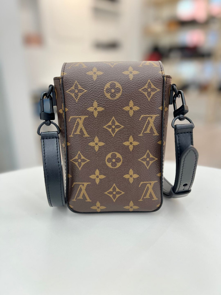 [중고명품 럭스올 울산점]루이비통 버티컬 웨어러블 미니 크로스백--2