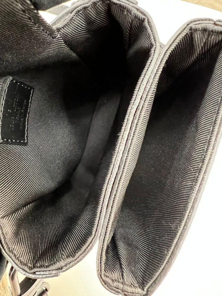 [중고명품 럭스올 울산점]루이비통 버티컬 웨어러블 미니 크로스백--4