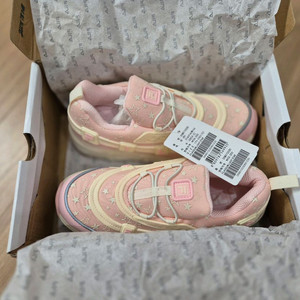 가격더내림 [상자채새상품] 휠라키즈 꾸미 라이트 스타 운동화(불 들어와요!)