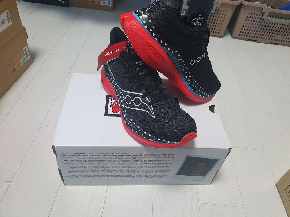 새 상품) 써코니엔돌핀스피드5 뉴욕 컬러 265m공식 구매처 상품입니다 a/s 가능 인증 가능합니다.--2