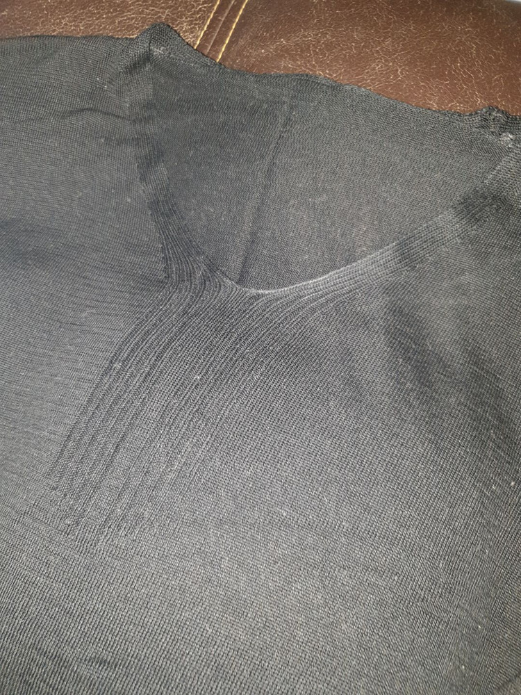 ck(캘빈클라인 calvin klein) L사이즈 검은색 브이넥 면 니트(이태리메이드) 폴로 헤지스 리바이스 디젤--3