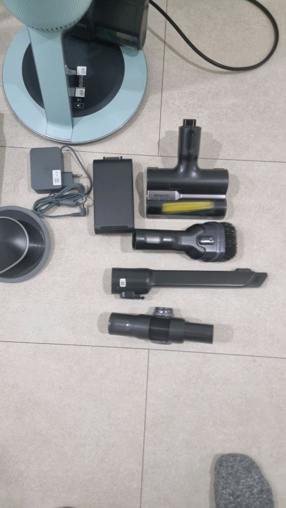 삼성 비스포크 제트 무선청소기 풀세트 판매 합니다--2