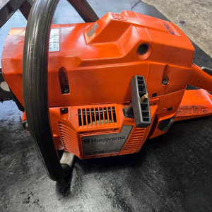 허스크바나272xp 엔진톱 팝니다 이미지