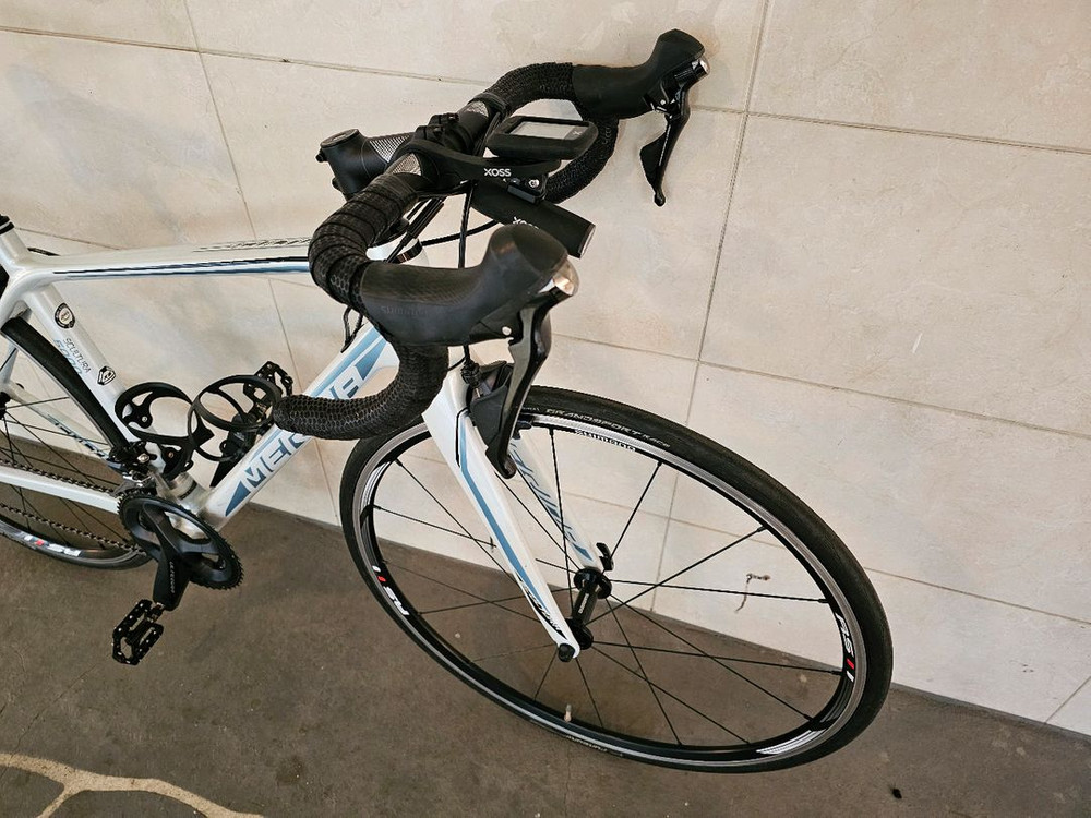 메리다 스컬트라 5000 풀카본 울테그라 22단 로드자전거 XS(47)사이즈--1