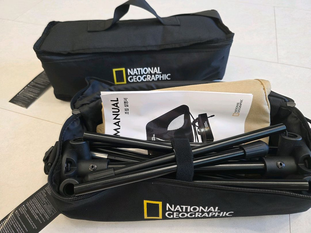 내셔널지오그래픽 캠핑의자 2개 + 폴딩박스--9