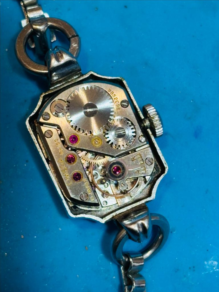 오메가 여성용 빈티지 수동시계 이미지