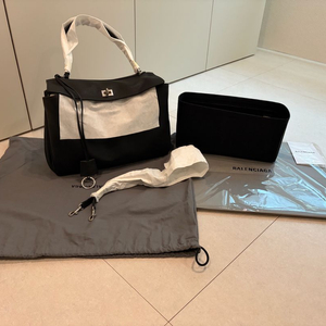 초특가)매장구매/선물가능/새상품) 발렌시아가 로데오백 미디엄 블랙 실버 이미지