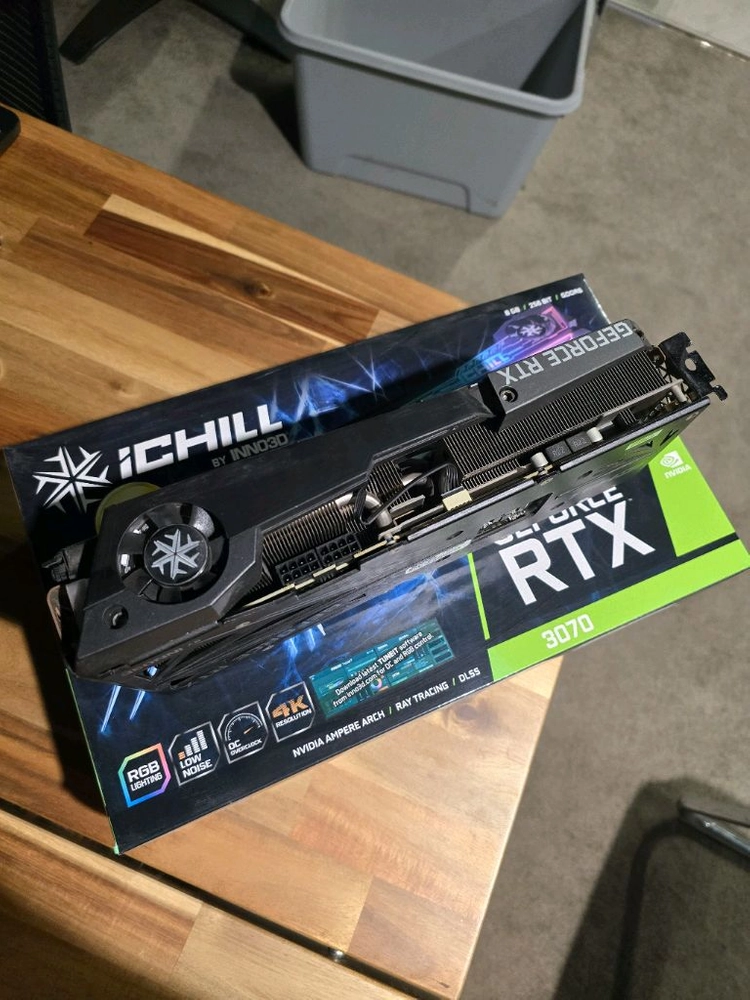 엔비디아 그래픽카드 icill inno RTX3070 3팬 이미지