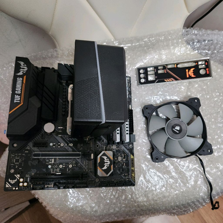 반본체 pc ddr4 32gb b450 3700x--1