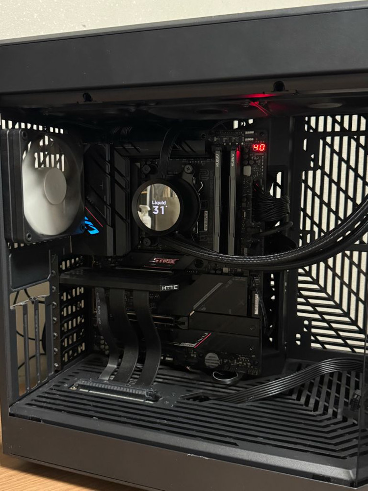 라이젠 7950x3d / 32gb / 2TB 작업용 게이밍 컴퓨터--1