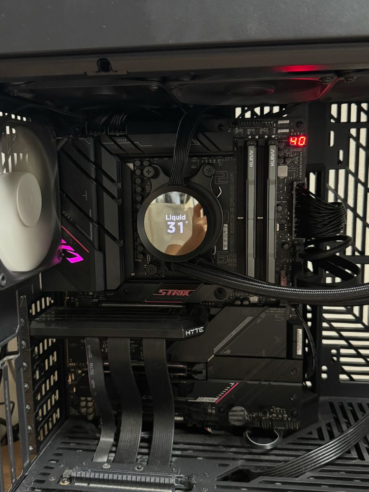 라이젠 7950x3d / 32gb / 2TB 작업용 게이밍 컴퓨터--2