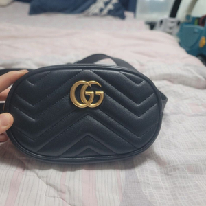 구찌 벨트백 정품