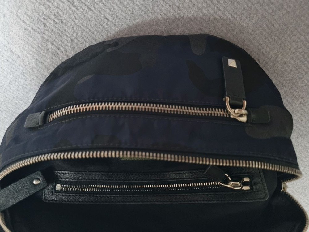 발렌티노 카모플라주 벨트백 정품 이미지