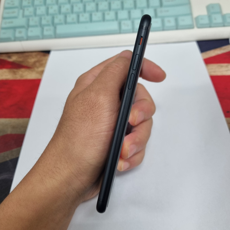 아이폰7 32GB 블랙 S급 중고폰 배터리95% 카메라무음 레트로 감성 사진폰 카메라폰 199340--4