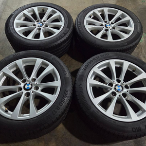 BMW F30 3시리즈 17인치 정품 휠타이어 이미지