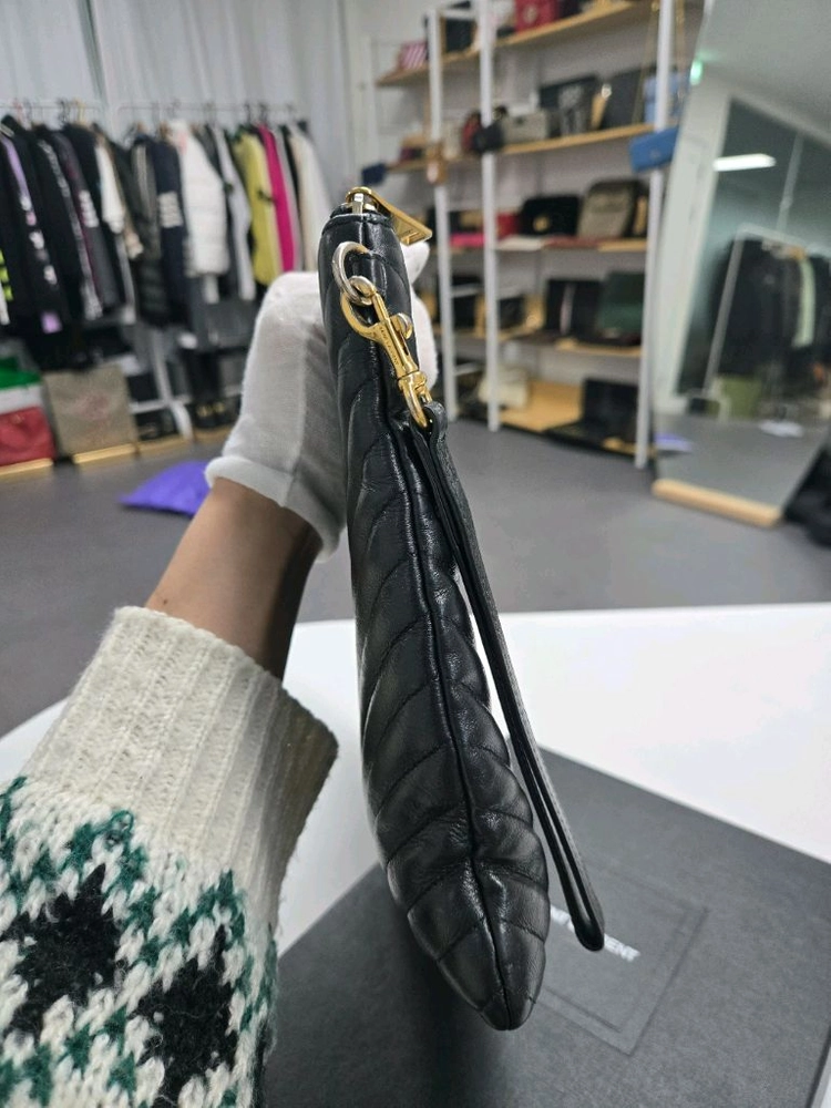 [50%세일] 입생로랑 클러치백 라지 이미지