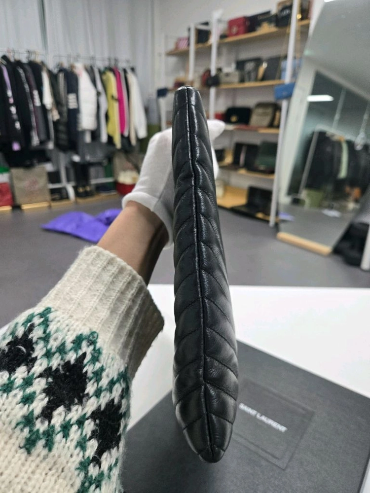 [50%세일] 입생로랑 클러치백 라지 이미지