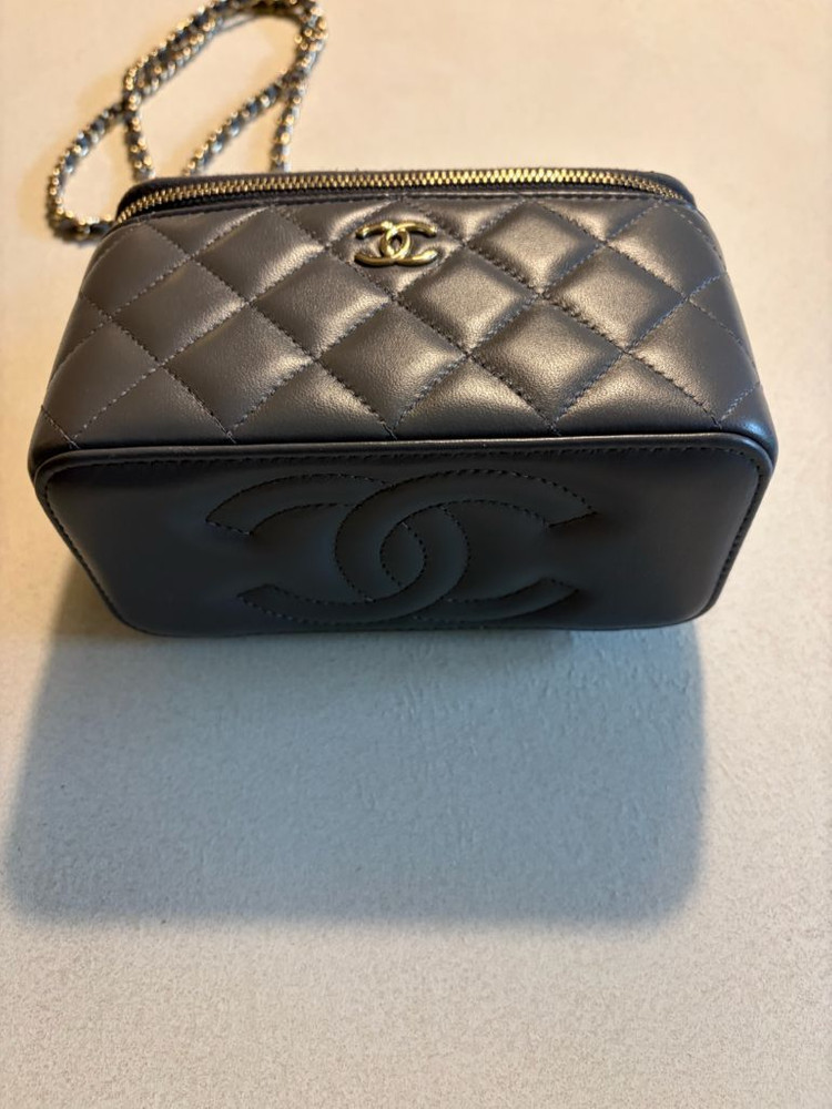 샤넬 베니티 그레이 백 판매합니다 이미지