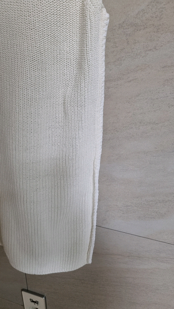 코스Cos 브이넥 조끼 베스트--3