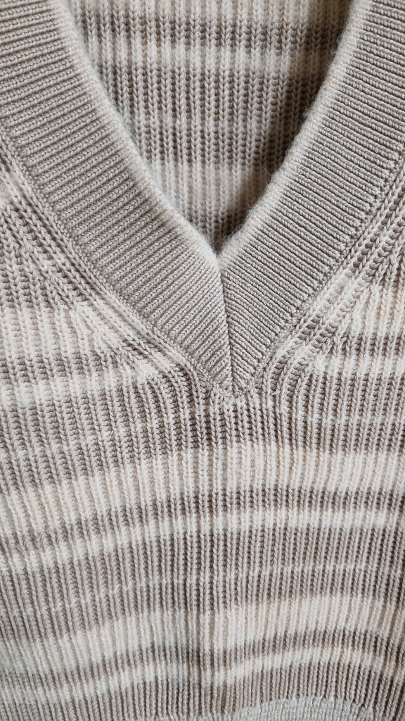 코스COS 알파카 혼용 베스트--4