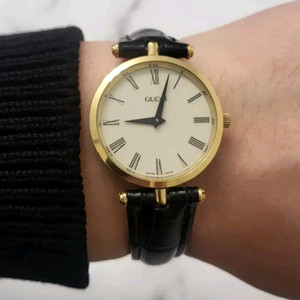 구찌 쉐리라인 금장 남성 시계 남자 팔찌